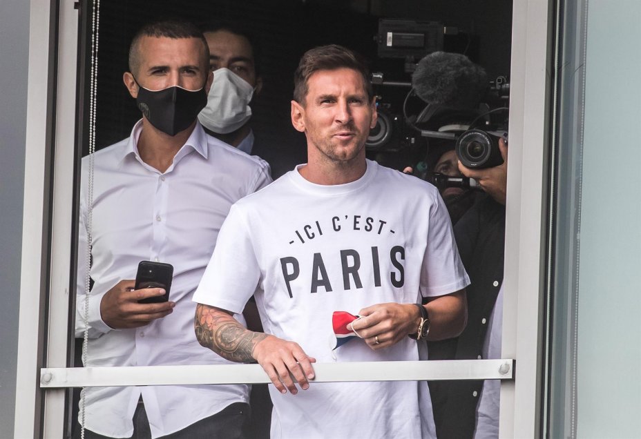 El apoteósico recibimiento de los hinchas de PSG a Lionel Messi