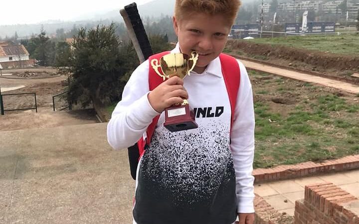 “Raulito” Ramírez mostró sus dotes en la arcilla capitalina para levantar la copa de campeón