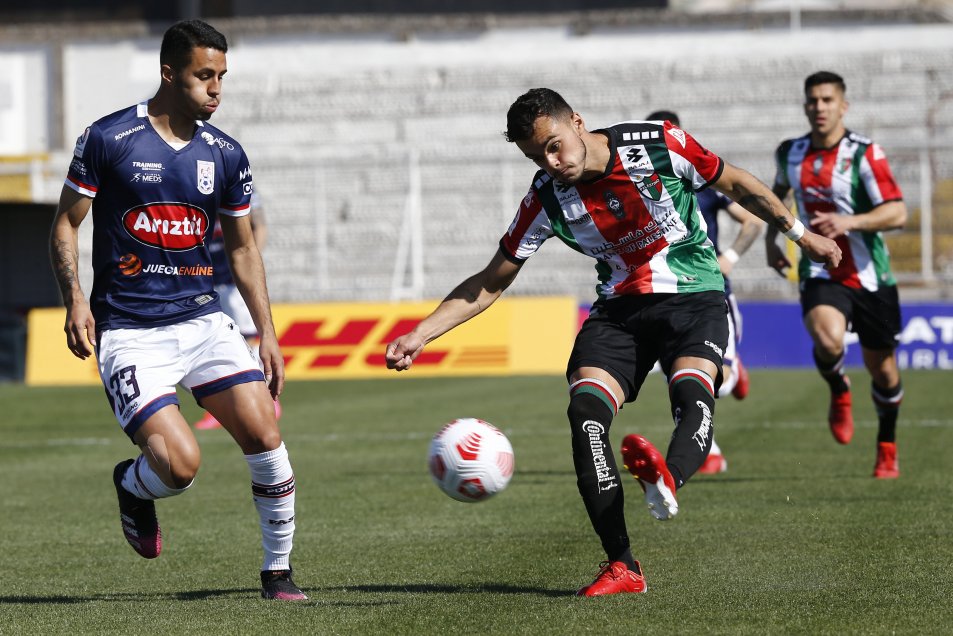 Bryan Carrasco fue figura en victoria de Palestino sobre Melipilla en el Campeonato Nacional