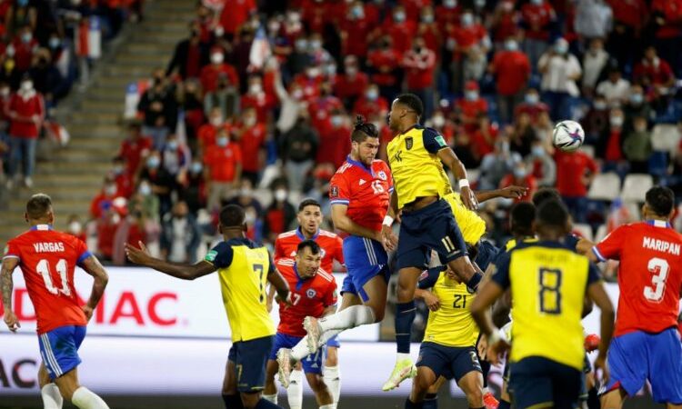 La Roja cayó en un partido para el olvido