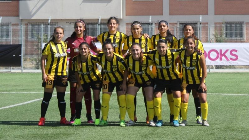 La temporada pasada el equipo Arturo Fernández Vial cumplió con su objetivo de clasificar a los cuartos de final en el torneo de Primera Femenino.