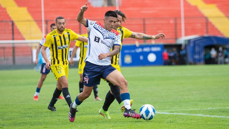 Deportes Recoleta igualó en su debut en el Campeonato Ascenso