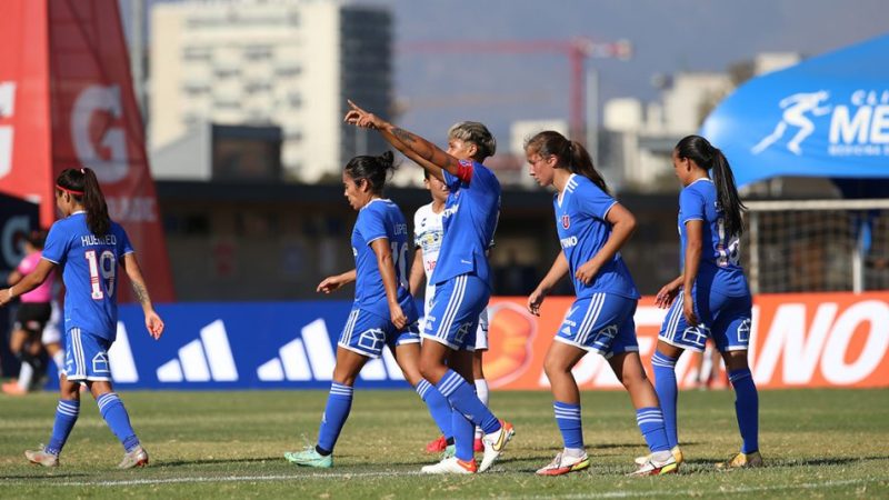 Las azules vencen por 9-1 a las ruleteras en el Centro Deportivo Azul