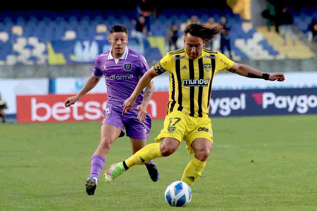 Fernández Vial se lleva el clásico penquista y avanza en la Copa Chile