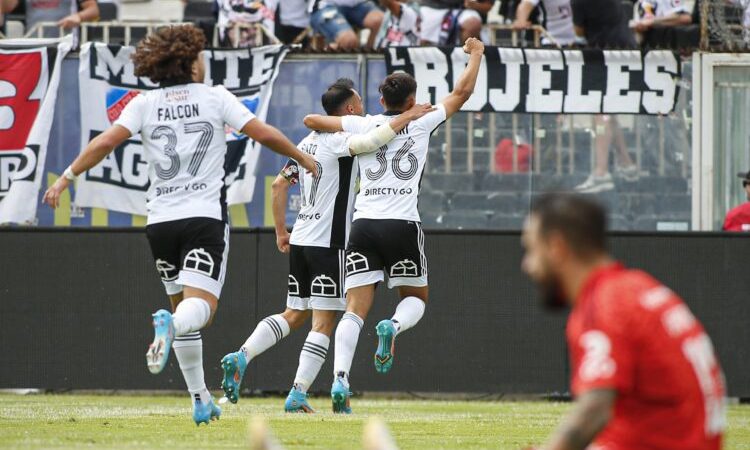 Colo-Colo goleó a la “U” en una nueva edición del súper clásico