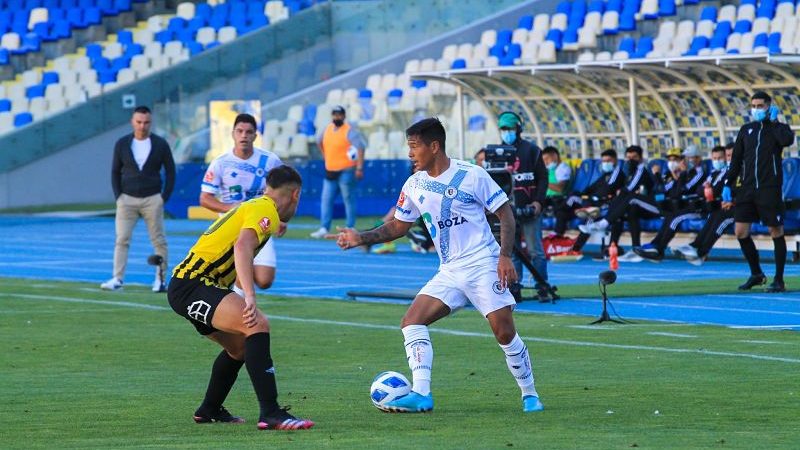 PRIMER TRIUNFO DEL AÑO DE FERNÁNDEZ VIAL