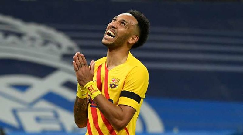 BAILE EN EL BERNABÉU