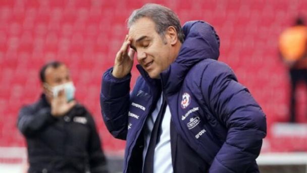 La Selección Chilena y Lasarte solo suman problemas a una semana del partido ante Brasil