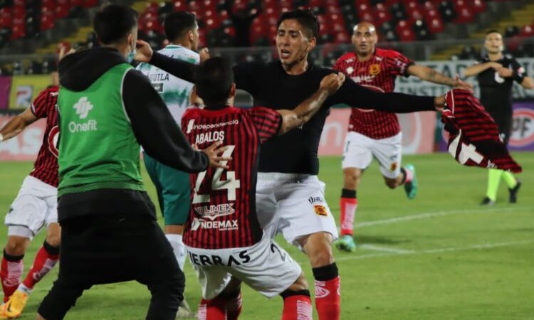 ¡Por fin!: Rangers consiguió triunfazo como local