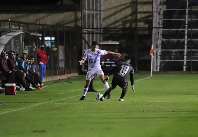 SANTA CRUZ NO PUDO VOLVER AL TRIUNFO Y TERMINÓ EMPATANDO ANTE COPIAPÓ