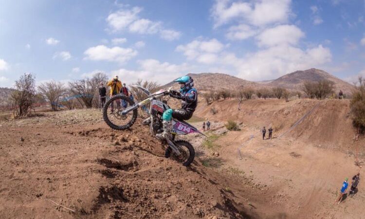 Tania González tuvo fin de semana con dificultades en el Mundial FIM de Enduro GP