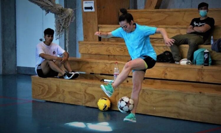 Maulina espera deslumbrar en el freestyle fútbol