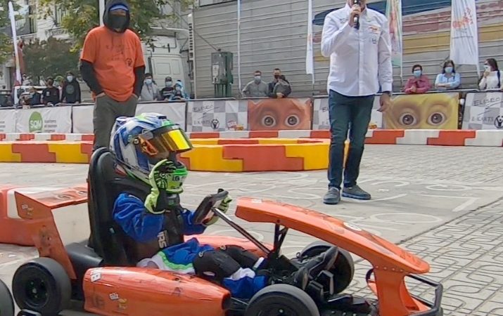 La Corporación de Deportes de la Municipalidad de Curicó te invita a vivir la experiencia de ser un piloto de carrera