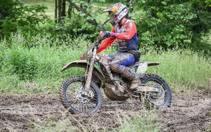 “Benja” Herrera va por la conquista de un podio del Nacional de enduro en EE. UU.