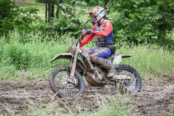“Benja” Herrera va por la conquista de un podio del Nacional de enduro en EE. UU.