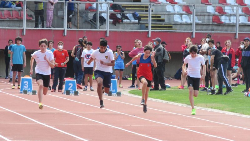 ATLÉTICO LICEO EN VITRINA DE SUS 45 AÑOS