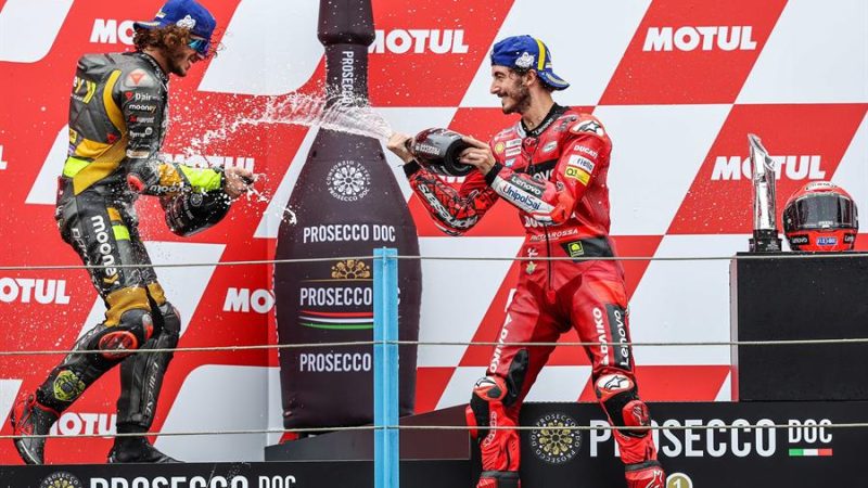 PECCO BAGNAIA CELEBRA EN PAÍSES BAJOS