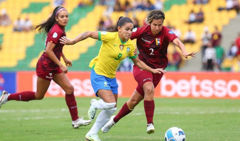 Brasil le da un balde de agua fría a Venezuela y la golea por 4-0