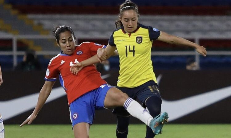 Maulina fue titular en primer triunfo de Roja femenina en la Copa América