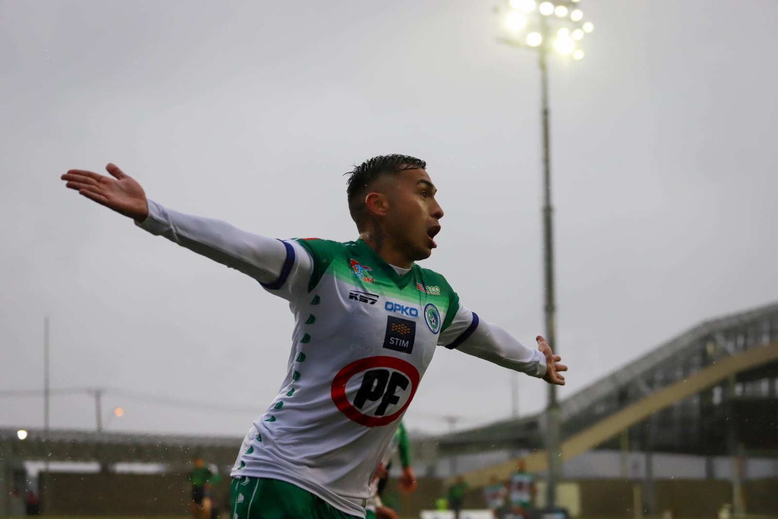 OPAZO QUIEBRA EL RÉCORD DE MAGALLANES