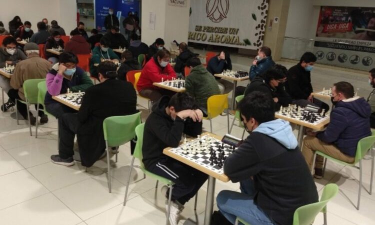 Ajedrecistas van por versión 14 de tradicional torneo
