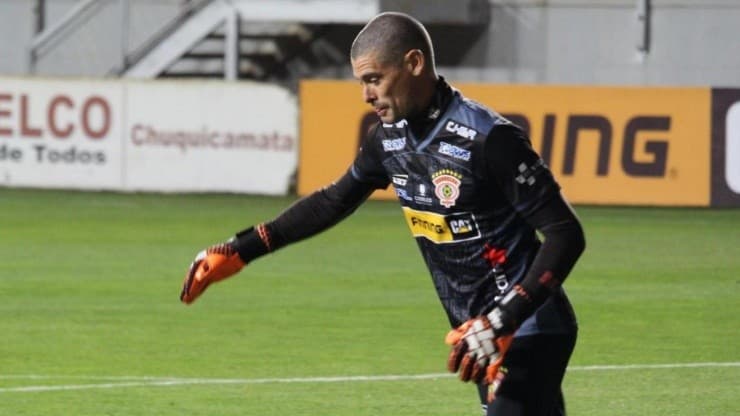 Duro informe arbitral complica a Matías Cano: árbitro cosigna insultos e incitación a la violencia en el empate entre Cobreloa y San Luis