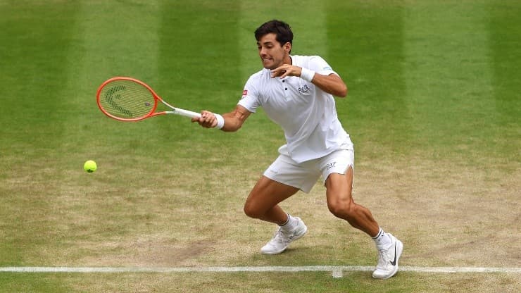 Garin no puede con el saque de Kyrgios y se despide en los cuartos de final de Wimbledon