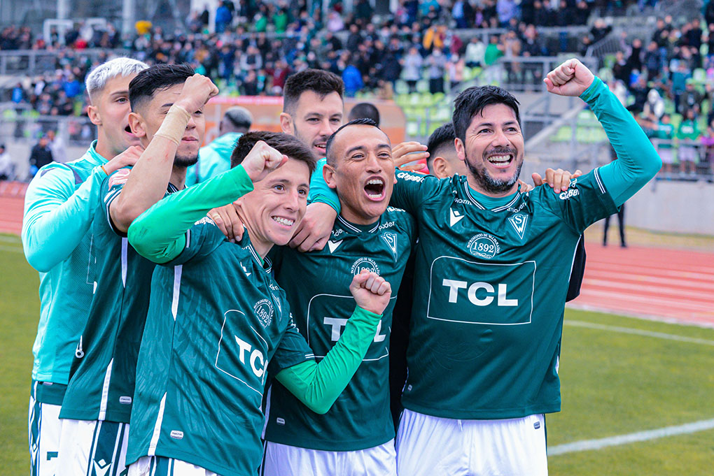 S. WANDERERS SE METE EN LA LUCHA LIGUILLERA