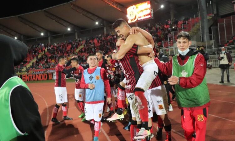 ¡Volvieron los abrazos al Fiscal!