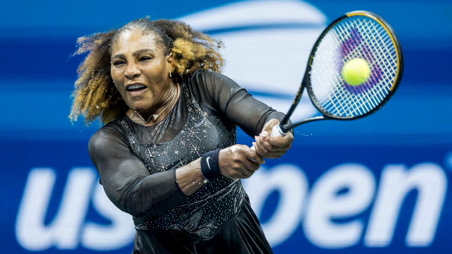 Serena Williams postergó su retiro tras ganarle a Danka Kovinic en el US Open