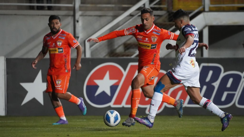 Cobreloa consiguió agónico triunfo ante Melipilla y prendió el Ascenso