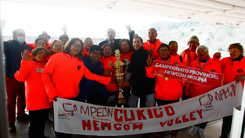Equipo  “Alma Joven” de Newcom Voley Curicó ganó campeonato provincial