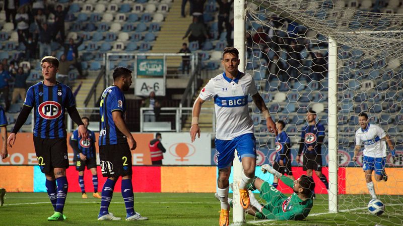 Universidad Católica ganó y se mete en cupos de copas internacionales