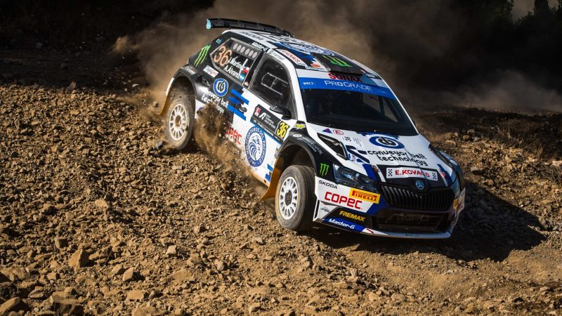 DURO RALLY DE GRECIA PARA MARTÍNEZ FONTENA Y ÁLVAREZ