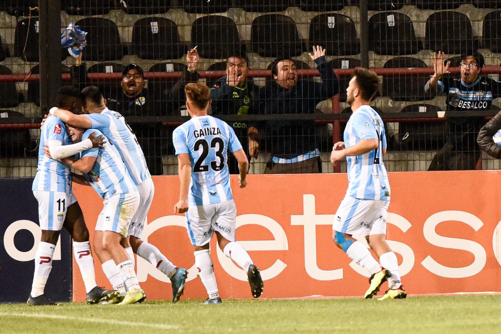 Magallanes da el primer golpe en el Huachipato CAP Acero