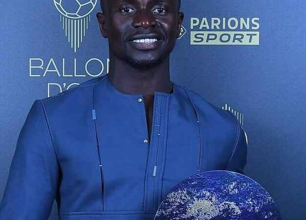 UN JUSTO ENTRE LAS ESTRELLAS