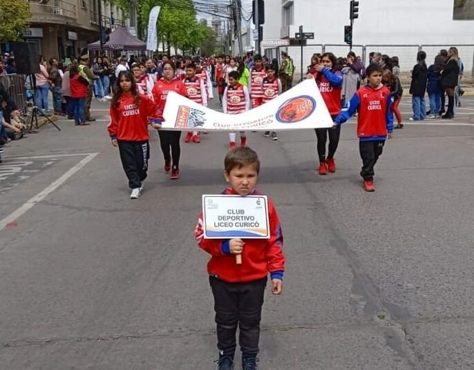 Liceo cumplió 91 años fomentando el deporte en Curicó