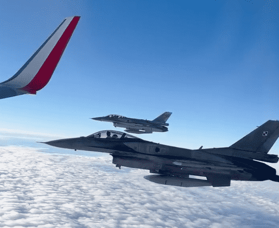 AVIONES CAZA F-16 CUSTODIAN SEGURIDAD POLACA