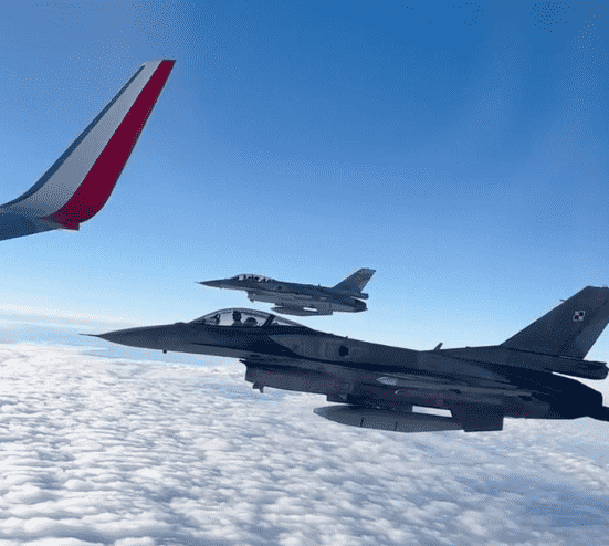 AVIONES CAZA F-16 CUSTODIAN SEGURIDAD POLACA