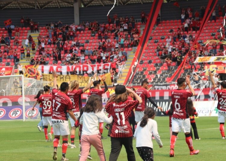 Rangers seguirá conversando con técnicos en carpeta