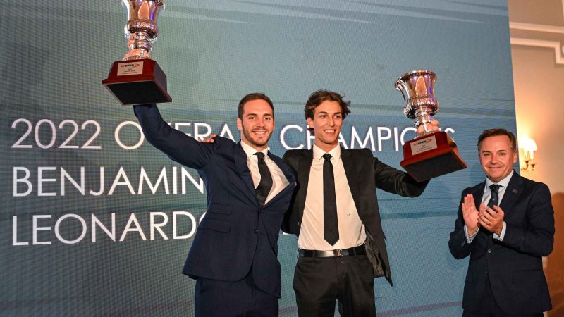 LA GRAN TEMPORADA DE BENJAMÍN HITES