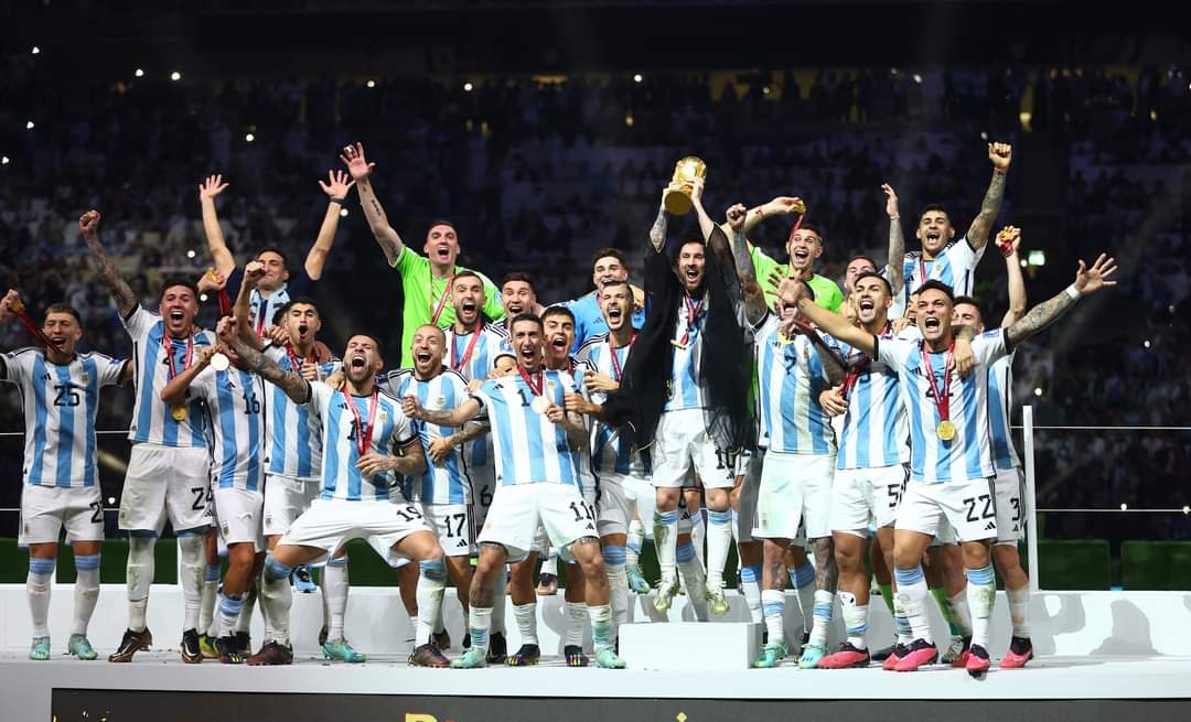 ARGENTINA CELEBRA