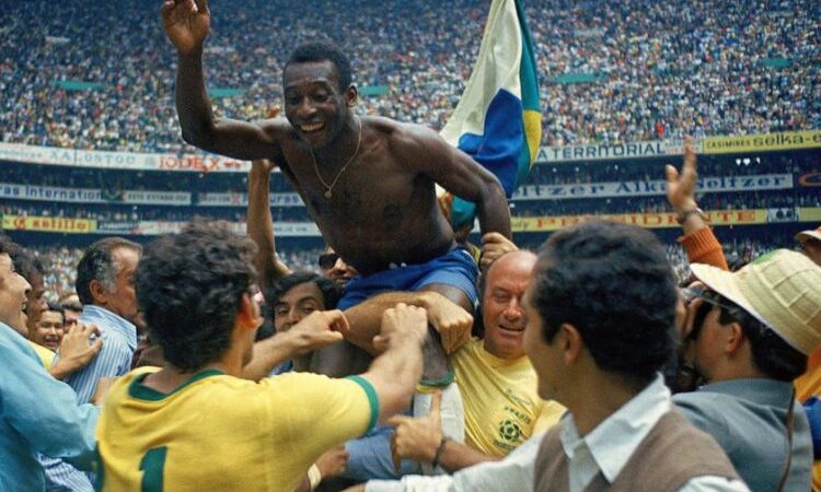 El Mundo llora la partida de “Rey” Pelé