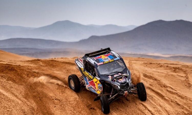 Piloto curicano nuevamente estuvo en los primeros lugares en el Dakar