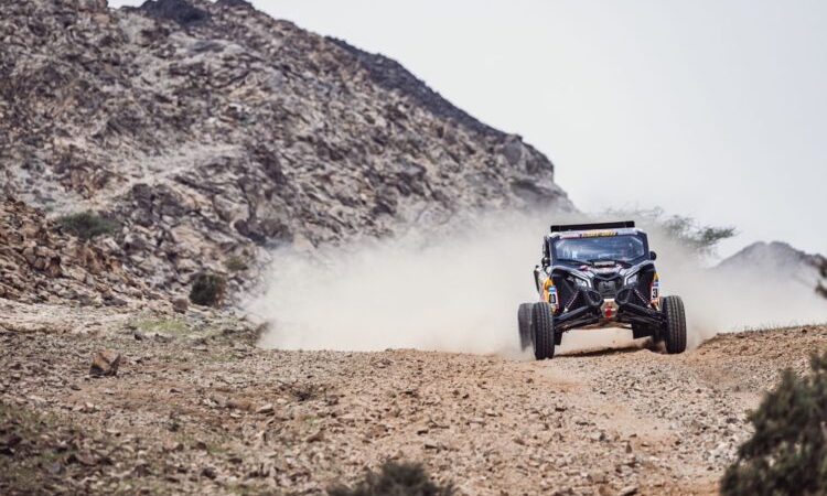 Curicano se sobrepuso a las extremas condiciones y sigue puntero en el Dakar