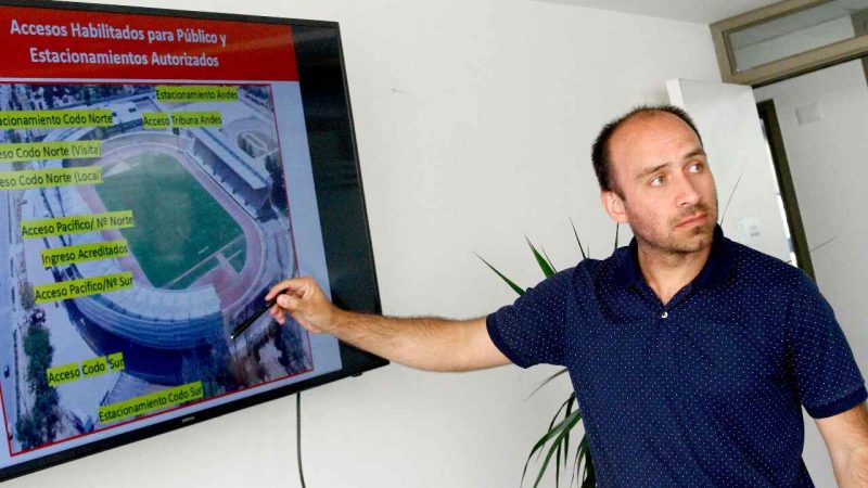 CON AFORO COMPLETO DEBUTA EL COPERO CURICÓ