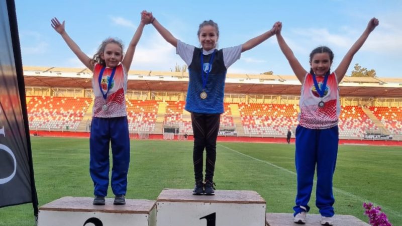 2 ORO PARA AMANDA GUTIÉRREZ LEE