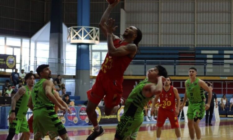 Español juega de local y con precios populares