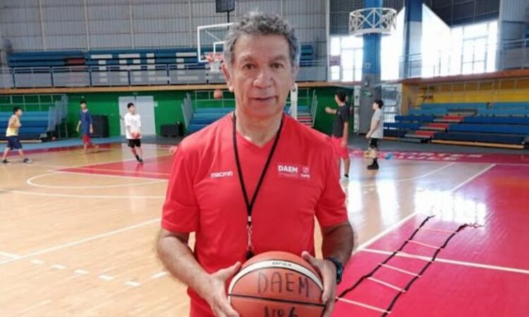 Gimnasio Regional al fin llevará la placa de Manuel Herrera Blanco