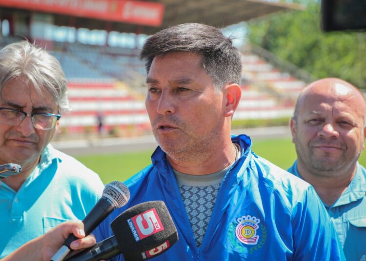 En el “Depo” tomaron drástica decisión con su técnico